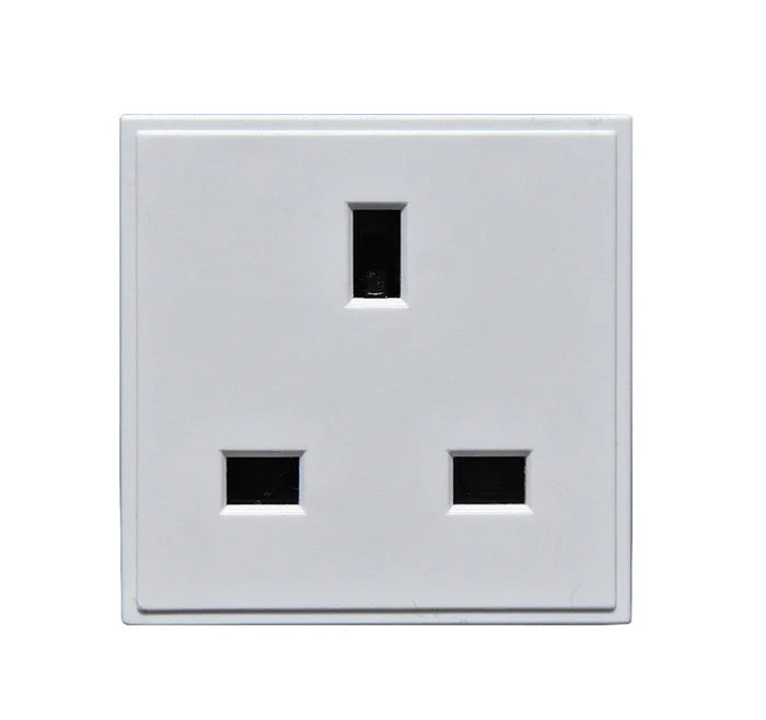 13A Standard UK Socket - MM010WH